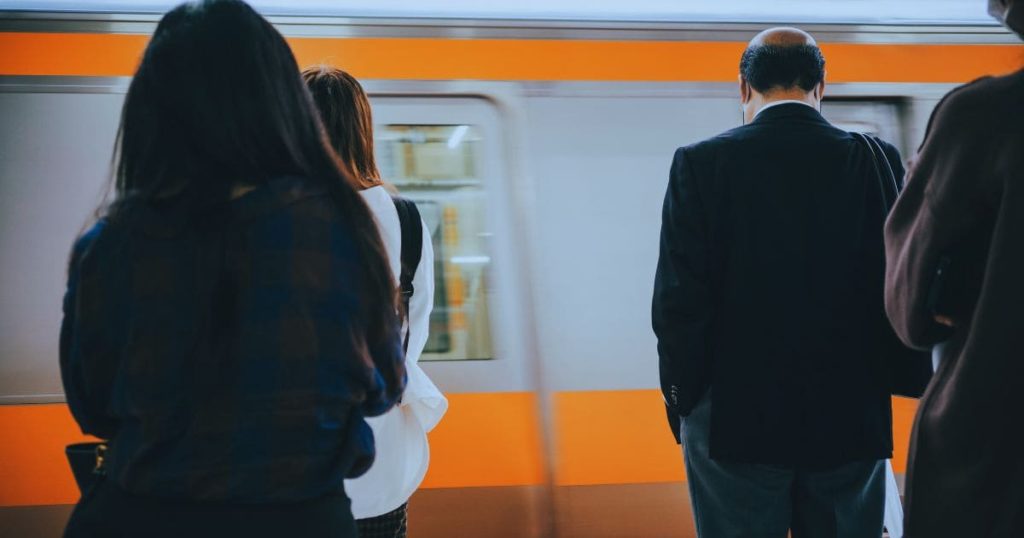 取引先の実態及び経営者の調査