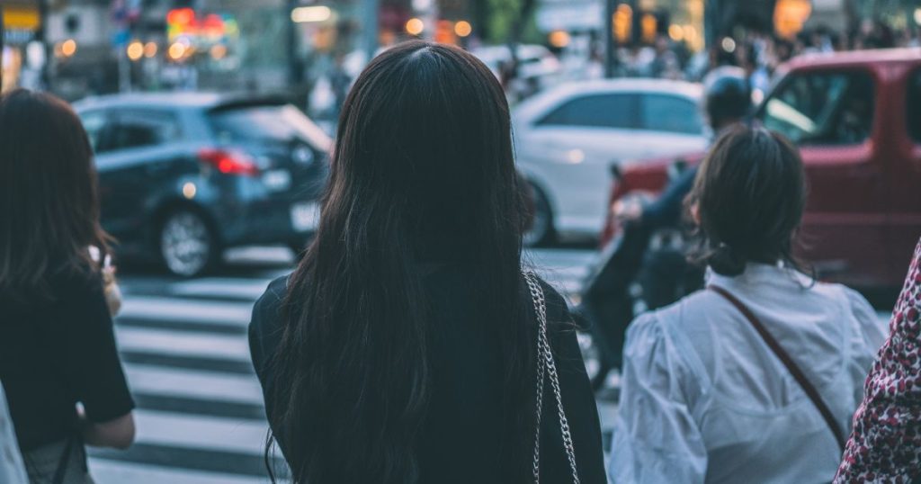 ストーカー被害者の安全を守る横浜の探偵事務所による調査風景