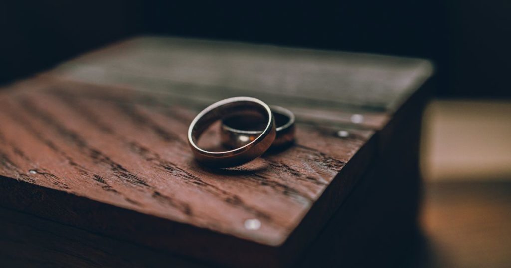 不倫におぼれると離婚したいと言い出す